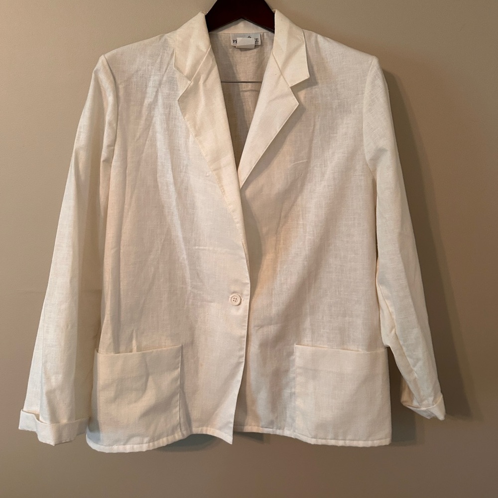 Women's white vintage Blazer
